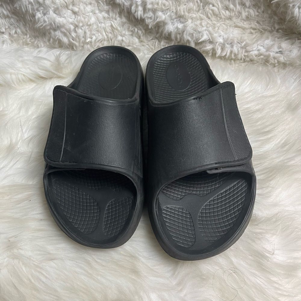 Unisex OOFOS OOahh Black Recovery Slides Men's Size 10 Women’s  SZ 12 EUR SZ43